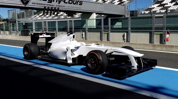 driving course RACING F1 Williams FW33 - 20 min E ( X2) + F1 towers - Magny -Cours Grand Prix Circuit